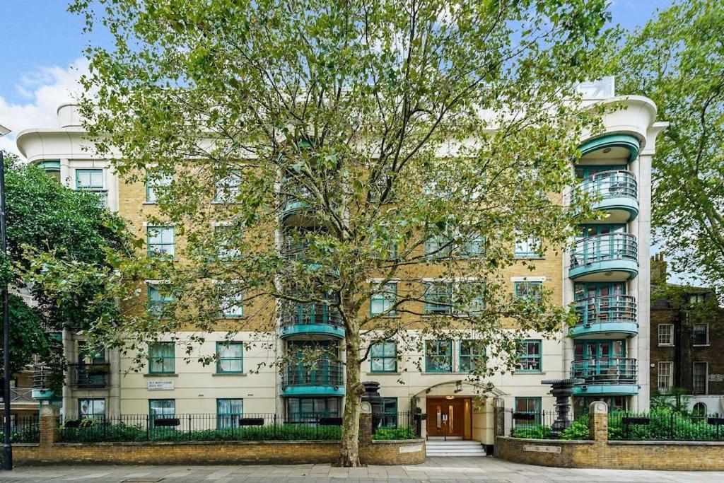 Spacious 1 Bedroom Apt Near Marble Arch ロンドン エクステリア 写真