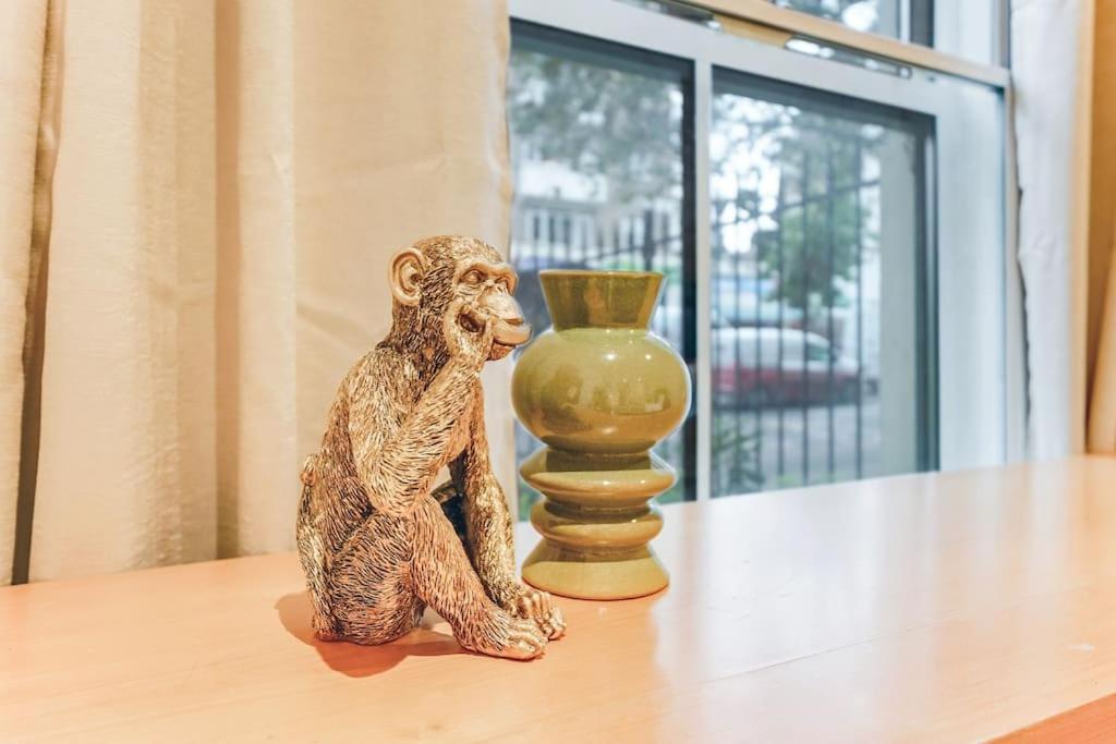 Spacious 1 Bedroom Apt Near Marble Arch ロンドン エクステリア 写真